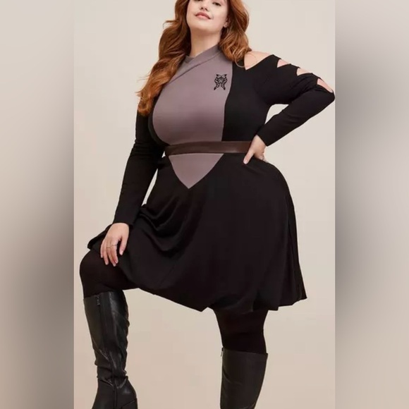 NWT Torrid Star Wars The Mandalorian Ahsoka knee length dress size 3X - Picture 1 of 13